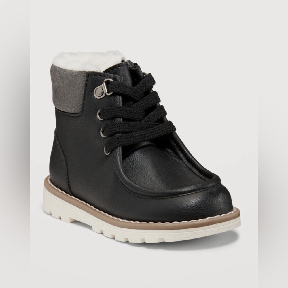 Old Navy Faux-Leather Lace-Up Sherpa Lined Boots